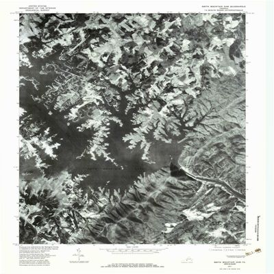 YellowMaps Smith Mountain Dam VA topo map, 1:24000 Scale, 7.5 X 7.5 Minute, Historical, 1977, Updated 1983, 26.8 x 21.9 in - Polypropylene