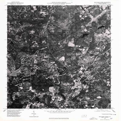 YellowMaps Southern Pines NC topo map, 1:24000 Scale, 7.5 X 7.5 Minute, Historical, 1976, Updated 1978, 26.6 x 21.8 in - Polypropylene
