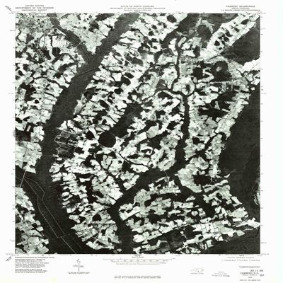 YellowMaps Fairmont NC topo map, 1:24000 Scale, 7.5 X 7.5 Minute, Historical, 1976, Updated 1978, 26.7 x 21.8 in - Tyvek