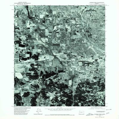 YellowMaps Eugene West OR topo map, 1:24000 Scale, 7.5 X 7.5 Minute, Historical, 1975, Updated 1980, 26.9 x 21.5 in - Polypropylene