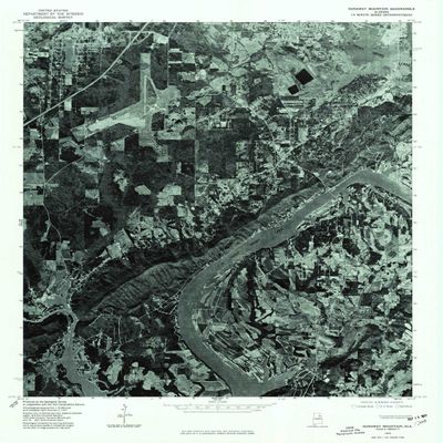 YellowMaps Dunaway Mountain AL topo map, 1:24000 Scale, 7.5 X 7.5 Minute, Historical, 1975, Updated 1977, 26.9 x 21.6 in - Polypropylene
