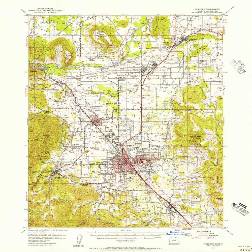 YellowMaps Medford OR topo map, 1:62500 Scale, 15 X 15 Minute, Historical, 1954, Updated 1956, 20.8 x 16.8 in - Tyvek
