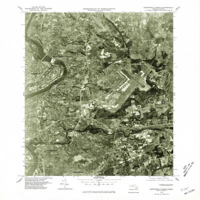 YellowMaps Springfield North MA topo map, 1:25000 Scale, 7.5 X 7.5 Minute, Historical, 1975, Updated 1981, 26.8 x 22 in - Polypropylene