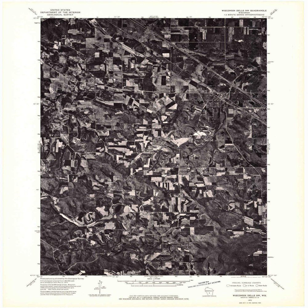 YellowMaps Wisconsin Dells NW WI topo map, 1:24000 Scale, 7.5 X 7.5 Minute, Historical, 1975, Updated 1976, 27.28 x 22.5 in - Tyvek
