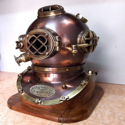 QUICK FALCON TRADER . 18" Boston Antique Diving Helmet U.S Navy Mark V Scuba Divers Helmet with Base
