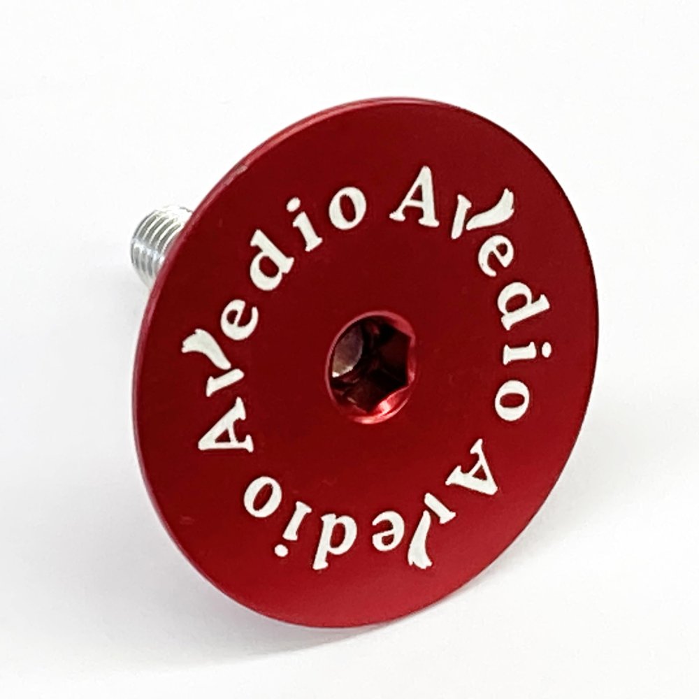 Avedio Lightweight Aluminum Top Cap with Integrated Logo Red 70631