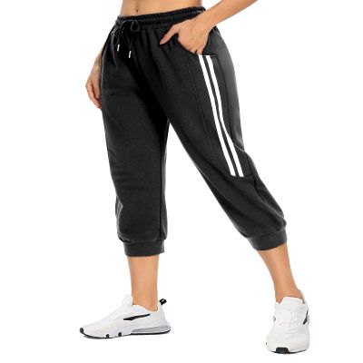 KaiDi Women's Sweatpants Capri Pants Comfy Loose Athletic Running Workout Pants Lounge Joggers Pants with Pockets (Black,L)