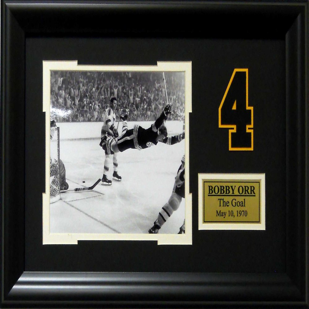 Framed Deluxe Hockey Bruins Bobby Orr Goal Small SKU #4016