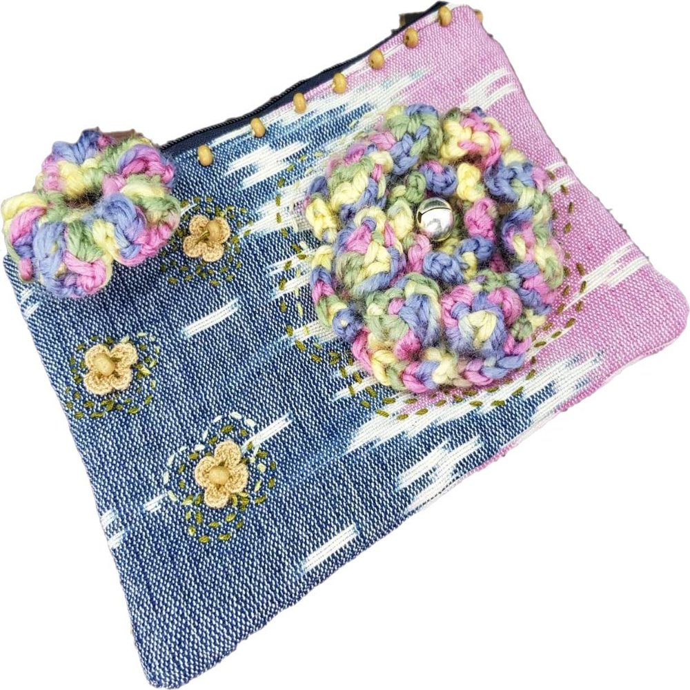 Hand-Woven Cotton Wallet Big Knit Roses and Embroider Coin Purse Size M