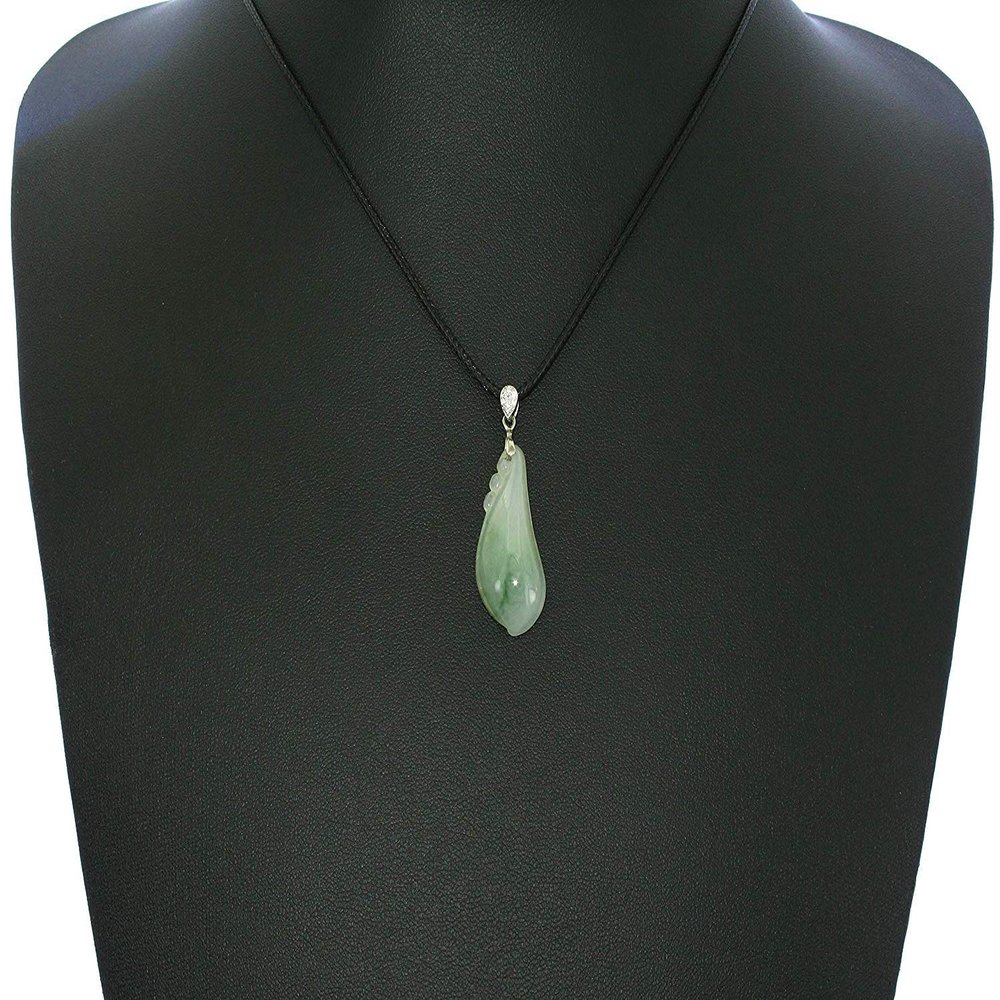 1.2" China Certified Grade A Nature Hisui Jadeite Jade Nice Magnolia Hand Carved Neckalce Pendants (S925) 8824