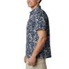 Columbia NCAA North Carolina Tar Heels Men's Super Slack Tide Shirt, Small, NC - Navy view 3