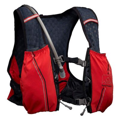 Nathan Hydration Vest Pack for Men/Women 4L. Runners Vest with 1.5L Swift/Swiftra Bladder Included. Adaptive Fit Backpack OSFM. Storage Pockets/Pouches. No Bounce, Chafe-Free