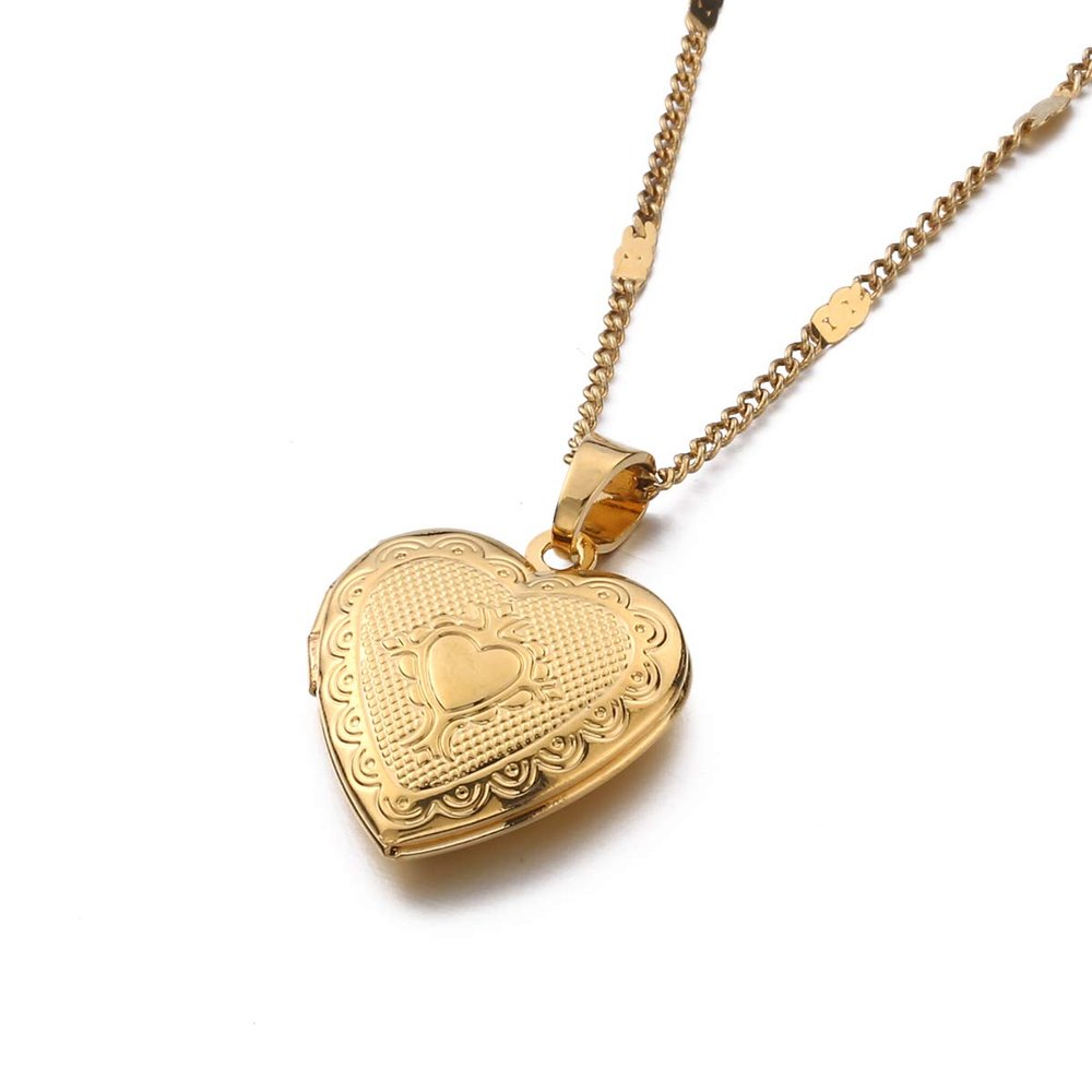 24K Gold Plated Heart Locket Pendant Necklace Gift for Lover (A)