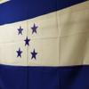 Bandera de Honduras - la bandera de Tu Pais; grande en colores tradicionales azul y blanco 4.75 Pies de Largo y 2.65 Pies de Alto; La Bandera del Pais Donde Tu Naciste, Un Recuerdo de Tus Raices view 4