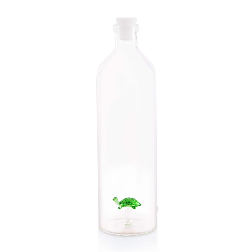 Balvi Atlantis Turtle Glass Water Bottle with Green Turtle Figure Inside, Borosilicate Glass, 1.2L Capacity, Dishwasher Safe, Ideal for Home or Office Use Botella Atlantis Tortuga