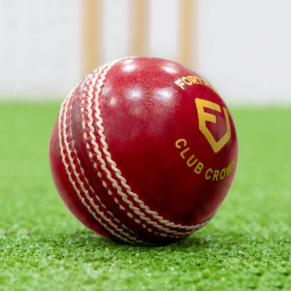 FORTRESS Club Crown Cricket Balls - MCC White/Red/Pink Ball Colours (Junior, Red (Pack of 6))