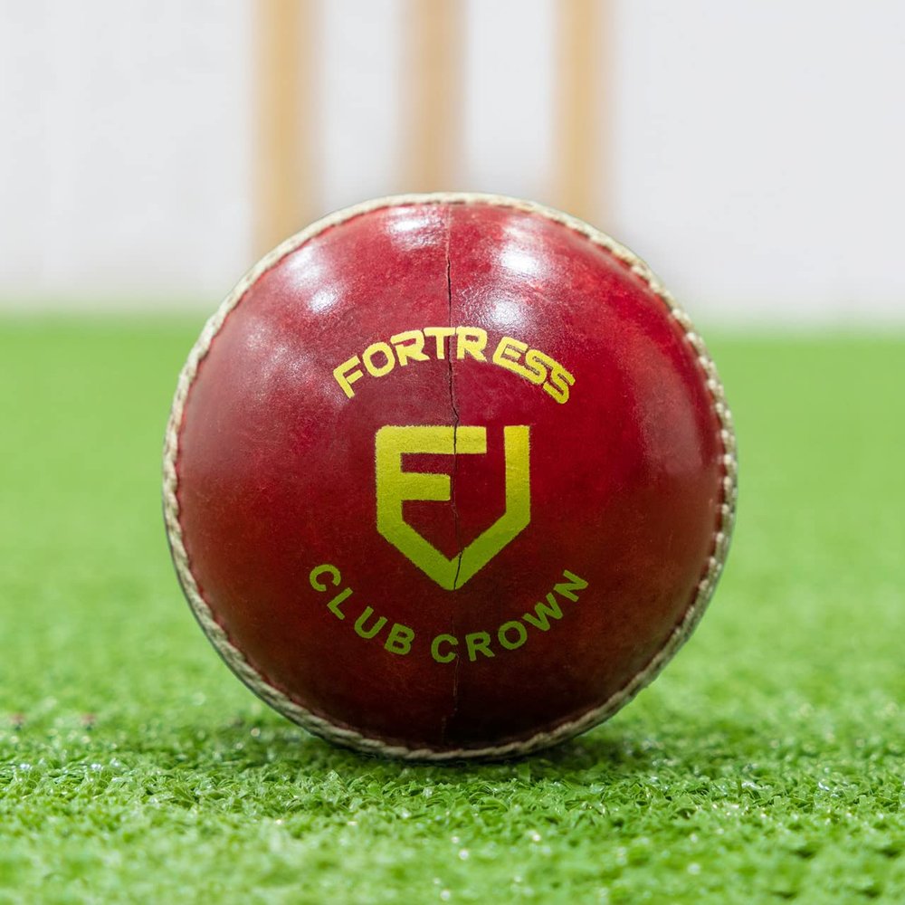 FORTRESS Club Crown Cricket Balls - MCC White/Red/Pink Ball Colours (Men's, Red (Pack of 6))