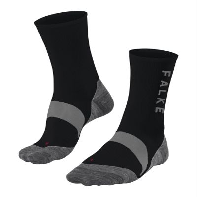 With its ultra-light padding with minimal weight, the BC6 are perfect for road cyclists. The fast transport of moisture, as well as an optimum fit ensure great comfort and stress-free riding on road bikes. ABOUT THE BRAND: FALKE is a family-run premi