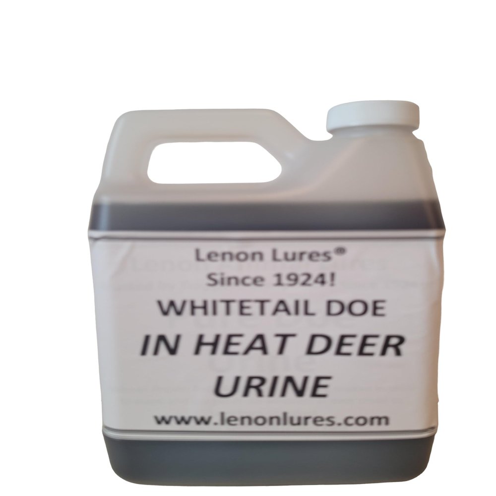 Lenon Lures Whitetail Doe in Heat Urine Trusted by Hunters Everywhere Since 1924 (Quart)