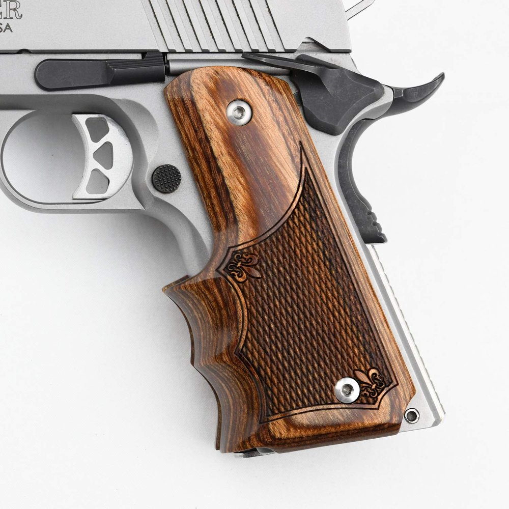 Altamont 1911 Grips - Fingergroove - Full Size 1911 Real Wood Gun Grips w. Ambi Safety fits Most Commander, Standard & Government 1911 Models - Made in USA - Walnut - Checkered