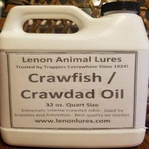 Lenon's Crawfish/Crawdad Oil Great Attractant for Raccoon, Mink and Otter (Quart)