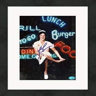 Autograph Warehouse 517150 8 x 10 in. Linda Lavin Autographed Matted & Framed Photo - Alice