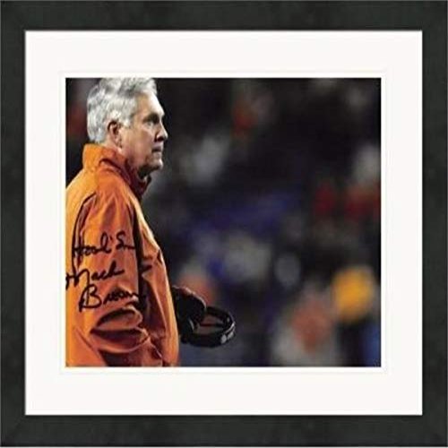Autograph Warehouse 528485 8 x 10 in. Mack Brown Autographed Matted & Framed Photo - Texas Longhorns Football Coach Hook Em No.10