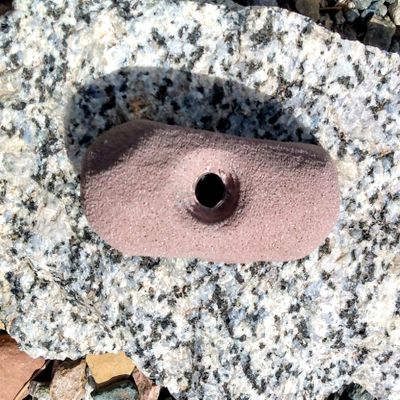 Pinch Alot Polyurethane Bolt-On Rock Climbing Wall Hand Hold (Brown)
