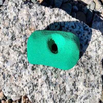 Pinch Alot Polyurethane Bolt-On Rock Climbing Wall Hand Hold (Green)