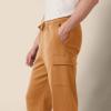 Amazon Essentials Men's Cargo Fleece Sweatpant with Open Hem, Tan, Medium view 4