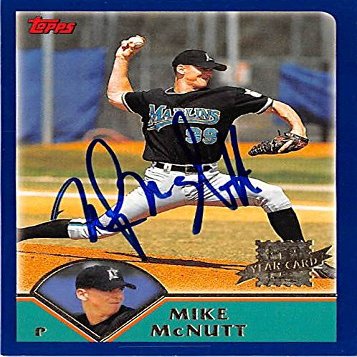 Autograph Warehouse 444008 University of Florida 2003 Topps 314 Mike Mcnutt Autographed Baseball Card