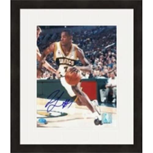 Autograph Warehouse 410114 Rashard Lewis Autographed 8 x 10 in. Photo Seattle Supersonics Matted & Framed