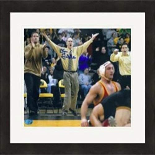 Sports Memorabilia Autograph Warehouse 409914 8 x 10 in. Dan Gable Autographed Matted & Framed Photo - USA Wrestling Champion No.24