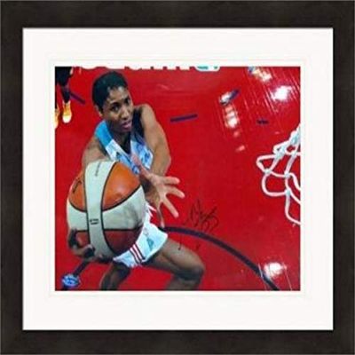 Autograph Warehouse 388608 8 x 10 in. Angel McCoughtry Autographed Matted & Framed Photo - Atlanta Dream, WNBA Image No.MJG1