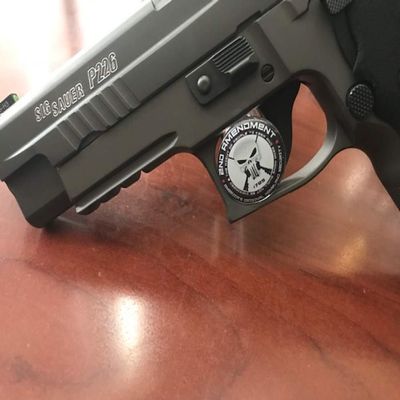 Handgun Display Stand, Safe Pistol Holder, Revolver Showcase, Clear Acrylic, Rubber Tipped, 3 1/2 L x 3/4" W - 2nd Amendment Domed Decal