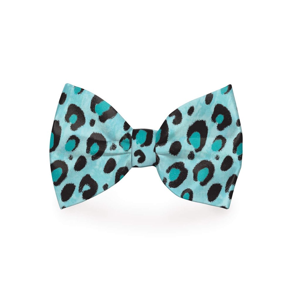 Cutie Ties Blue Cheetah Print Dog Bow Tie
