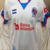 Olimpia Los Leones de Honduras Camisa Blanca con 35 Titulos, Logo Bordado y Bandera de Honduras en Tela (X-Large) view 2