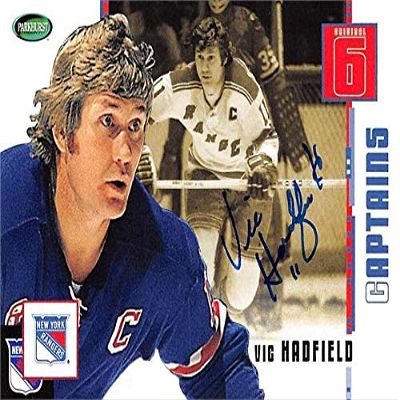 Sports Memorabilia Autograph Warehouse 571539 New York Rangers VIC Hadfield Autographed Hockey Card - 2004 Parkhurst Captains No.73