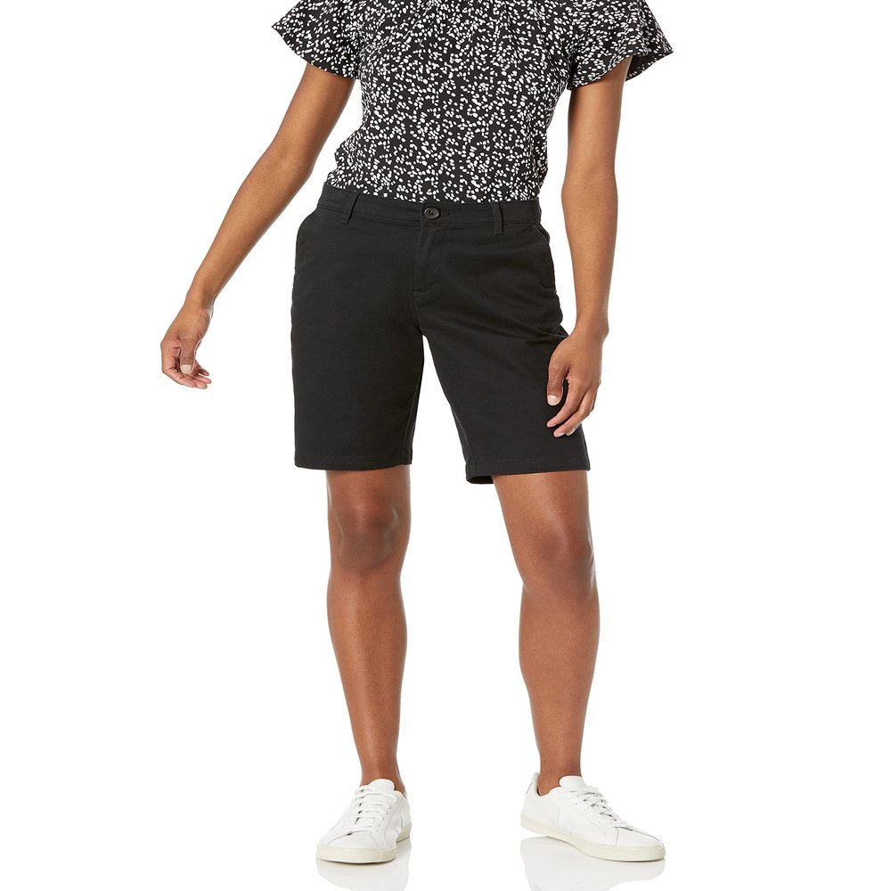 Amazon Essentials Women's Mid-Rise Slim-Fit 10" Inseam Bermuda Khaki Shorts, Black, 20