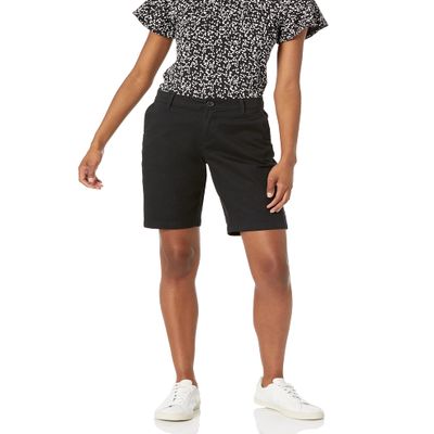 Amazon Essentials Women's Mid-Rise Slim-Fit 10" Inseam Bermuda Khaki Shorts, Black, 2