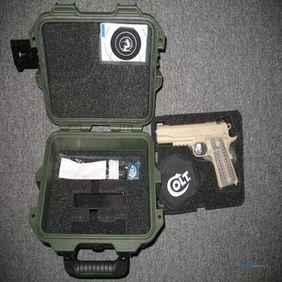Pelican Storm Case iM2050 for 1911 Colt Pistol and Magazines (Polyethylene - CASE & Foam) Black