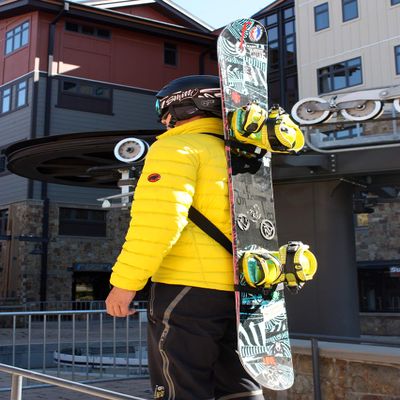 Mountain Goat Snowboard Tote Carrier Backpack Sling for Hands Free Hiking Backcountry Lightweight Ski Backpack Compact Shoulder Strap for Carrying Board Easily Transport Gear Adjustable for Adults and
