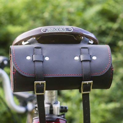 London Craftwork Classic Saddle/Handlebar Round Bag Genuine Leather BLACK/RED For Bike Tools ROL-BL-RED