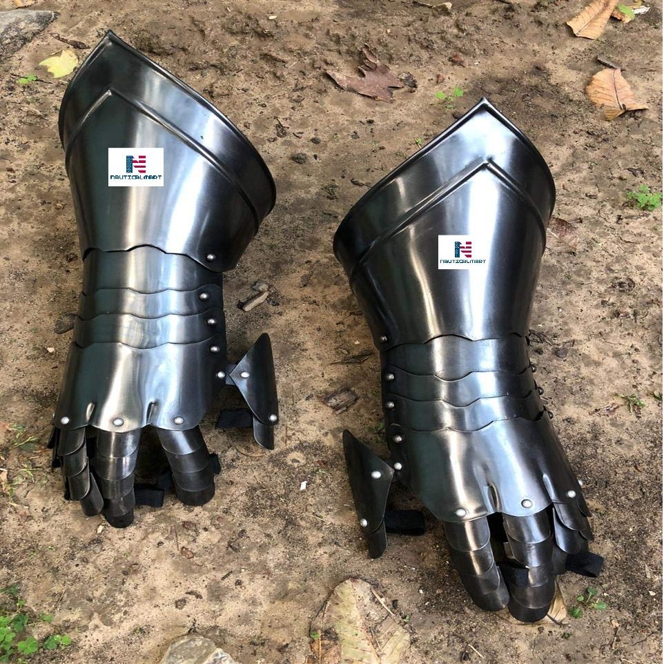 Nautical-Mart Medieval Knight Armor Gauntlets Black Halloween Costume