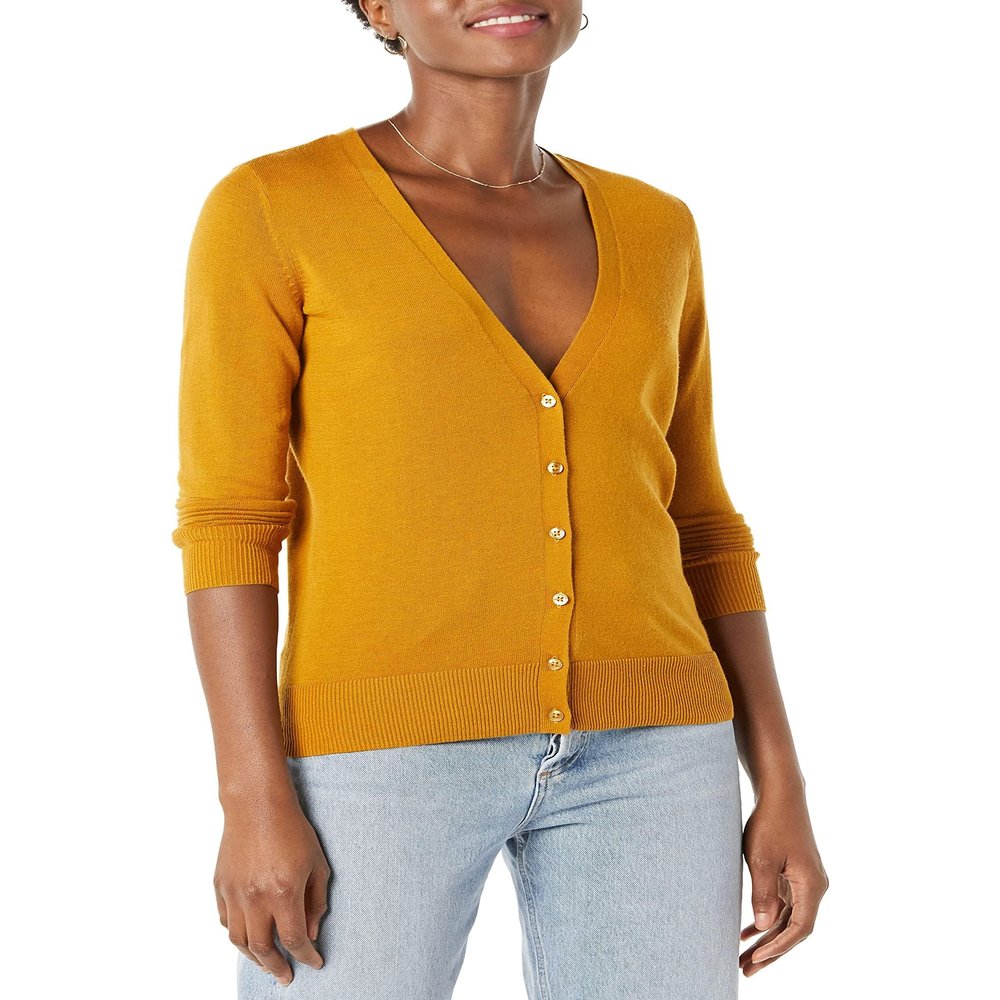 Amazon Essentials Women's Lightweight V-Neck Cardigan Sweater (Available in Plus Size), Caramel, Small