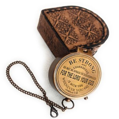 Be Strong & Courageous Compass | Baptism & Graduation Gift 2025, Inspirational Gift for Men & Women(Be Strong & Courageous)