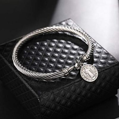 1 Set San Bito Medallion Necklaces Catholic St. Bedict Pdant Kolye for WOM Jewelry- (Metal Color: Silver Color Bangle)
