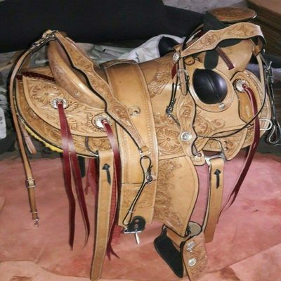 Leather Ride Western Heavy Duty Wade Ranch Roper Saddle with Head Stall Breast Collar, 15 INCHES SEAT