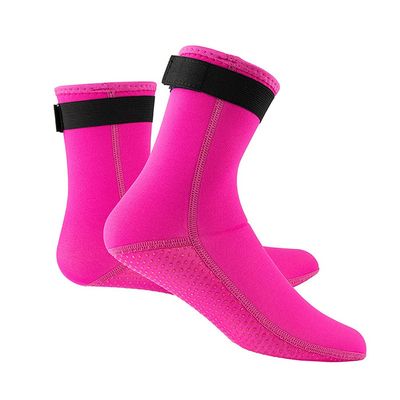 N\U Diving Socks 3mm Neoprene Beach Water Socks, Surfing Thermal Flexible Kayaking Anti Slip Wetsuit Boots for Rafting Snorkeling Swim Sailing for Youth Men Women(2 Pairs) (Rose Red, XS)