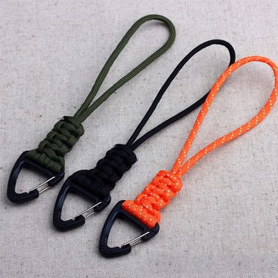 AKOAK 3 Pcs Umbrella Cord Key Bracelet Clasp Hand Woven Triangle Clasp Umbrella Cord Outdoor Anti-Drop Electric Rope and Metal Hook for Water Bottle Knife Key Backpack Fixed Pram Hook